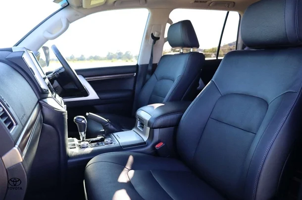 2020 Toyota Landcruiser VX image 26