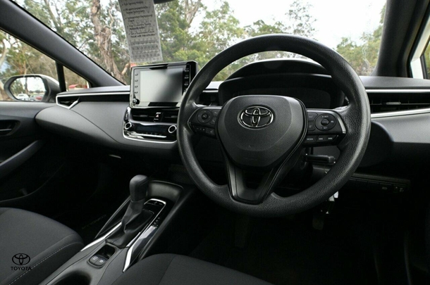2019 Toyota Corolla Ascent Sport image 16