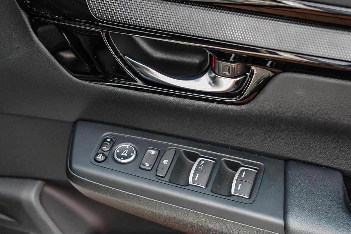 2024 Honda CR-V VTi X7 Auto FWD MY24 image 17