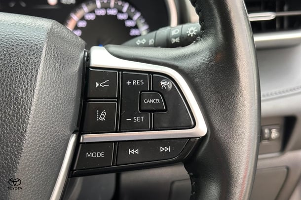 2023 Toyota Kluger Hybrid GX AWD image 16