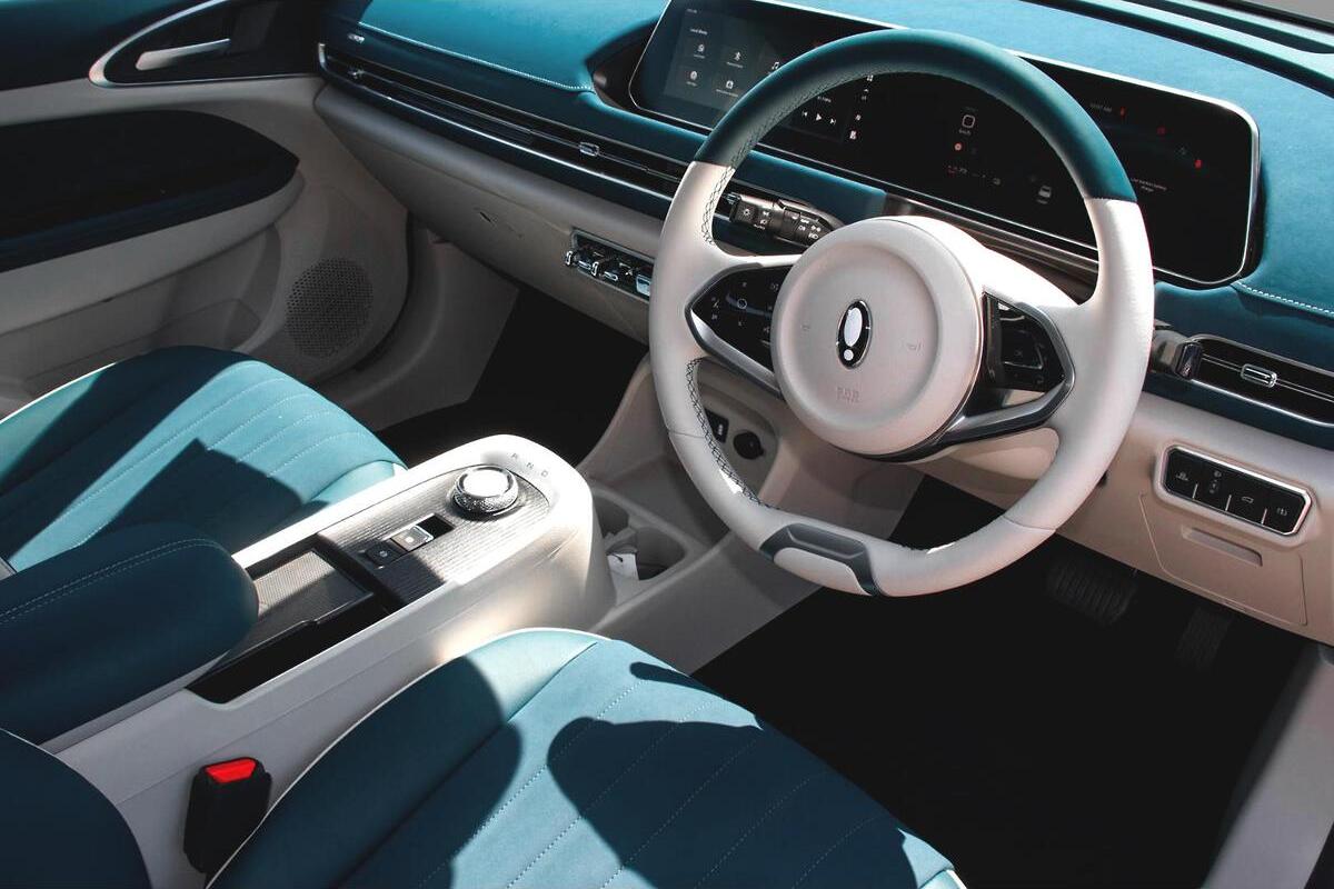 2024 GWM Ora Standard Range Auto image 6