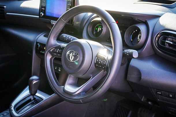 2023 Toyota Yaris Cross Hybrid Urban image 14