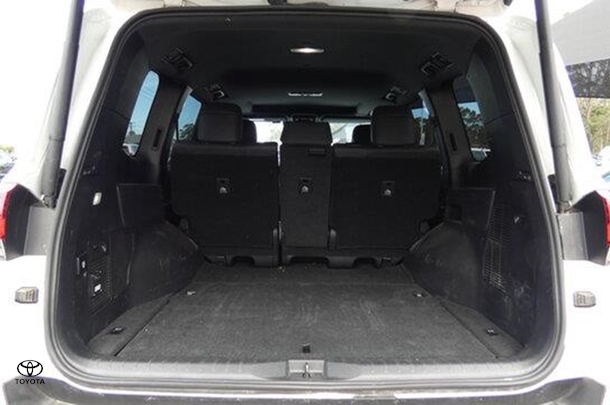 2023 Toyota Landcruiser GR Sport image 12