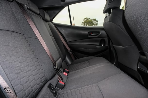 2019 Toyota COROLLA Ascent Sport image 9