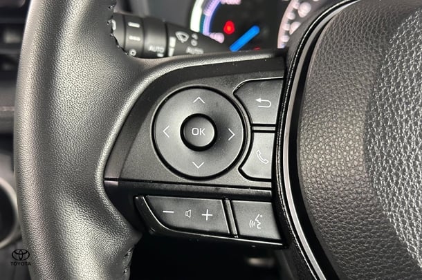 2024 Toyota RAV4 Hybrid GXL AWD image 16