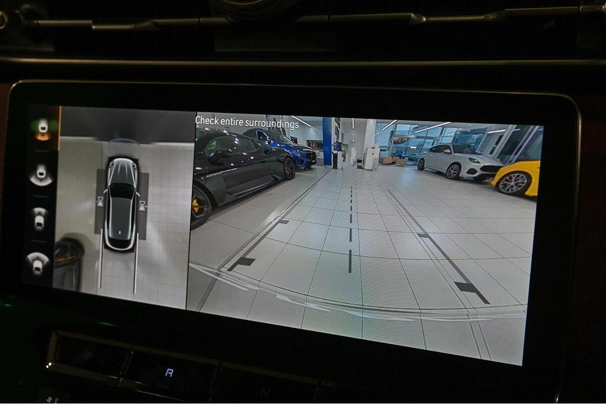 2024 Maserati Grecale Trofeo Auto MY24 image 8