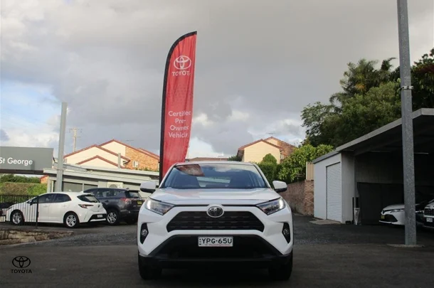 2019 Toyota RAV4 GX-2WD image 2