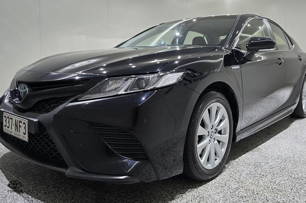 2020 Toyota Camry Hybrid Ascent Sport image 5