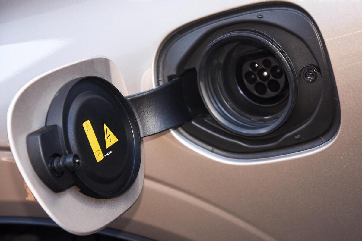 2025 Volvo XC60 Ultra T8 Plug-In Hybrid Auto AWD MY25 image 15