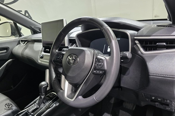 2024 Toyota Corolla Cross Hybrid Atmos 2WD image 13