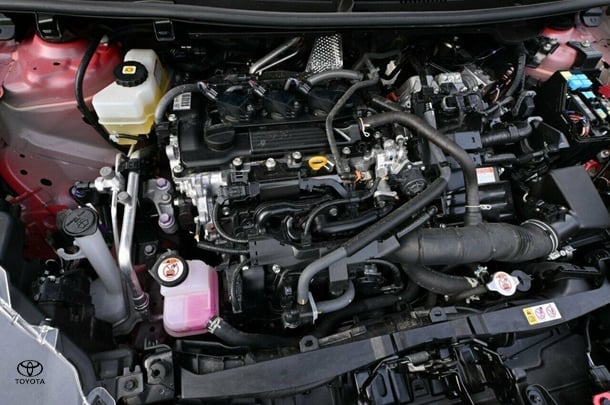 2021 Toyota Yaris HB Hybrid SX image 22