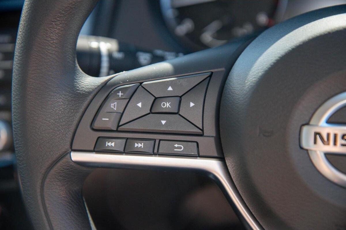 2024 Nissan Navara SL D23 Manual 4x4 MY24 Dual Cab image 14