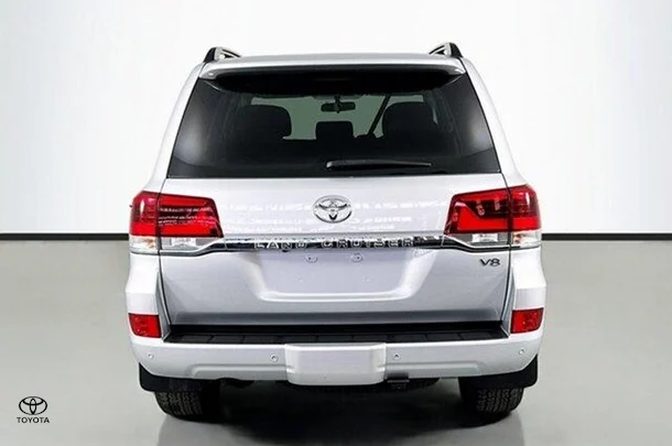 2021 Toyota LANDCRUISER GXL image 7