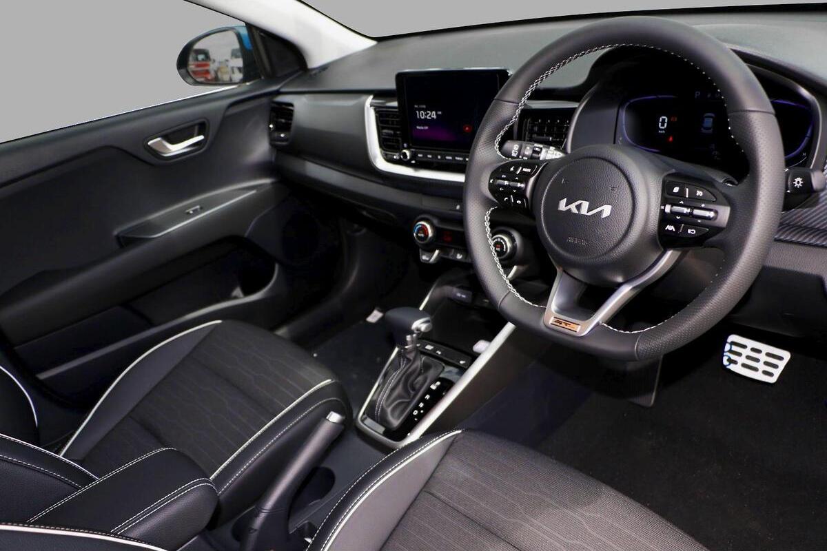 2024 Kia Stonic GT-Line Auto FWD MY25 image 6