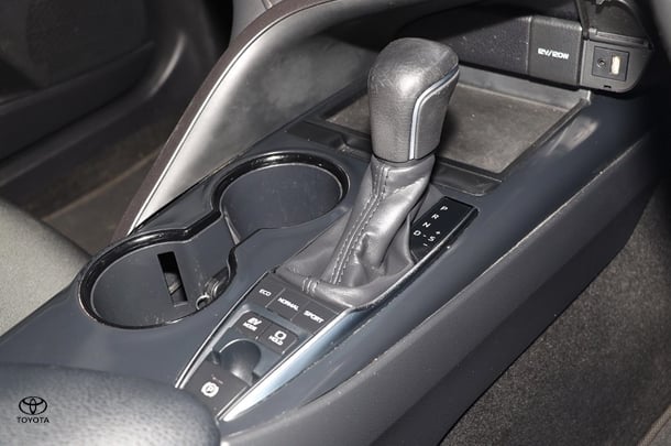 2018 Toyota Camry Hybrid Ascent Sport image 15