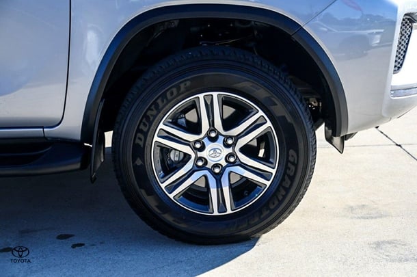 2024 Toyota Fortuner GX image 23