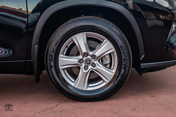 2023 TOYOTA Kluger Hybrid GX AWD image 12