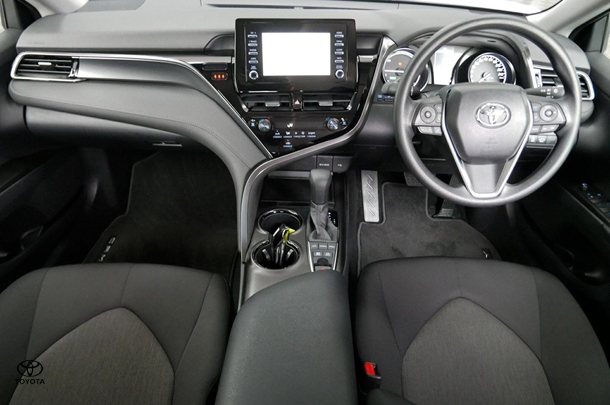 2024 Toyota Camry Hybrid Ascent image 9