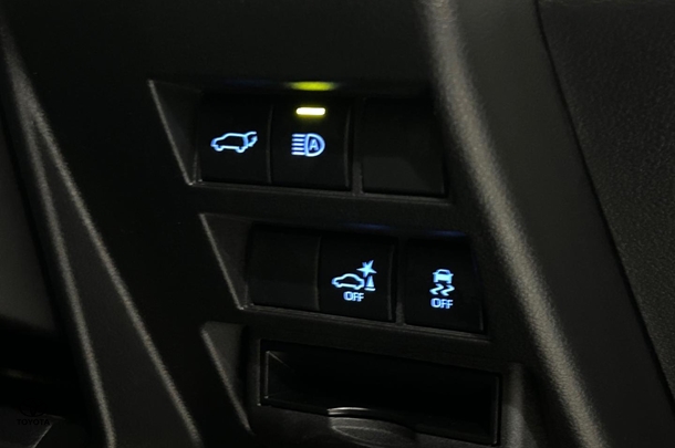 2022 Toyota Landcruiser Sahara image 24