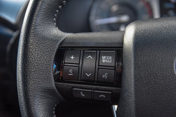 2023 Toyota HILUX SR5 image 14