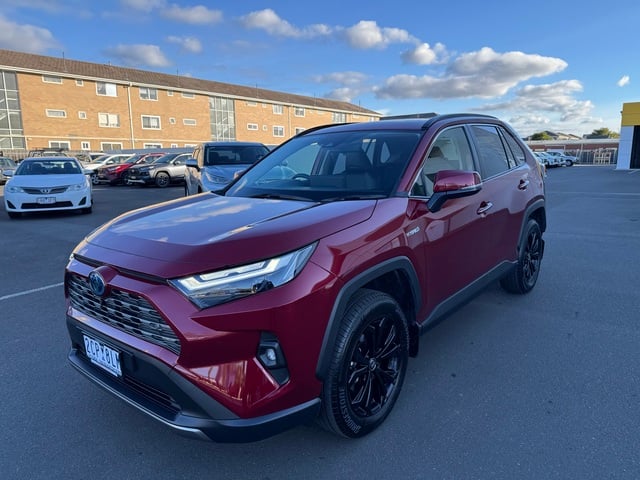 2023 Toyota Rav4 Hybrid Cruiser 2WD image 7