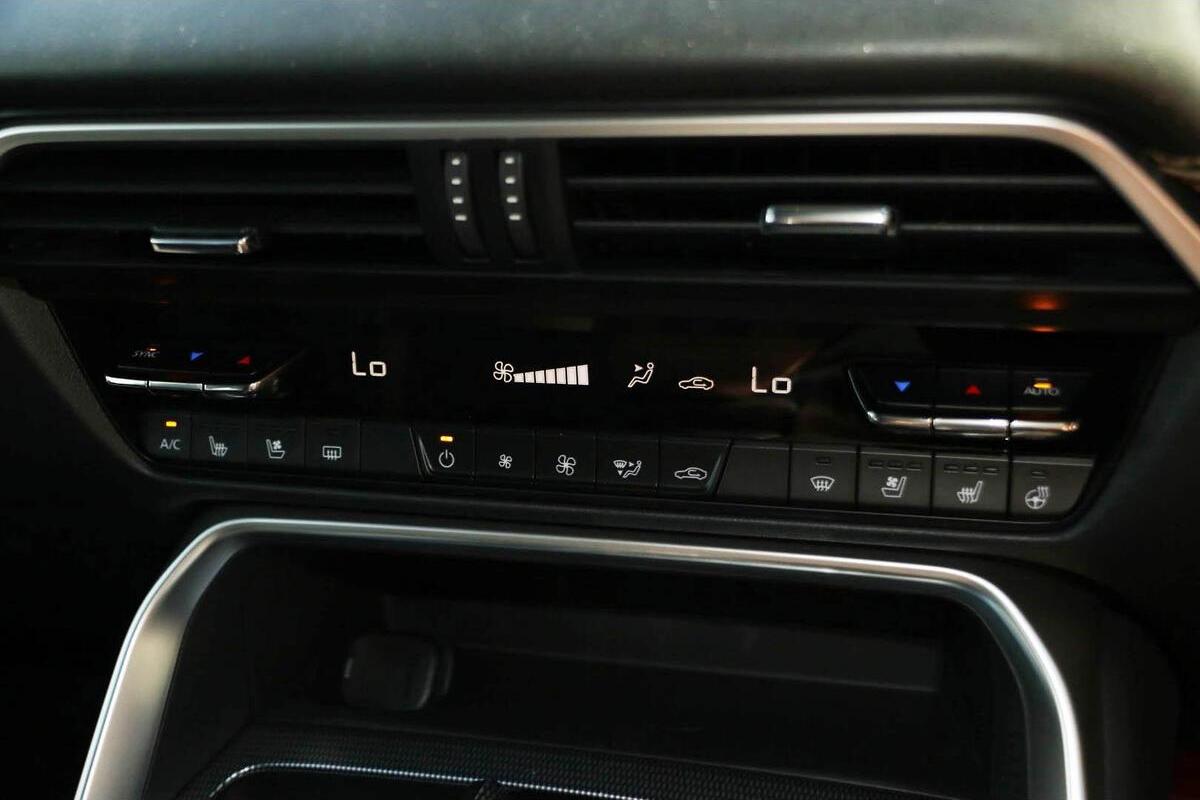 2024 Mazda CX-60 G40e Azami KH Series Auto i-ACTIV AWD image 14