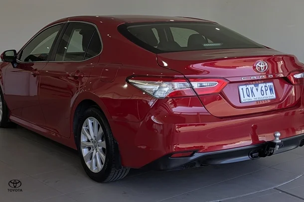 2019 Toyota Camry Ascent image 11