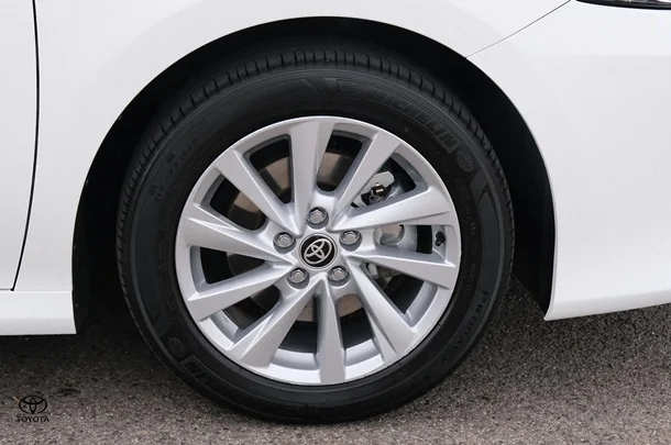 2023 Toyota Camry Hybrid Ascent image 5