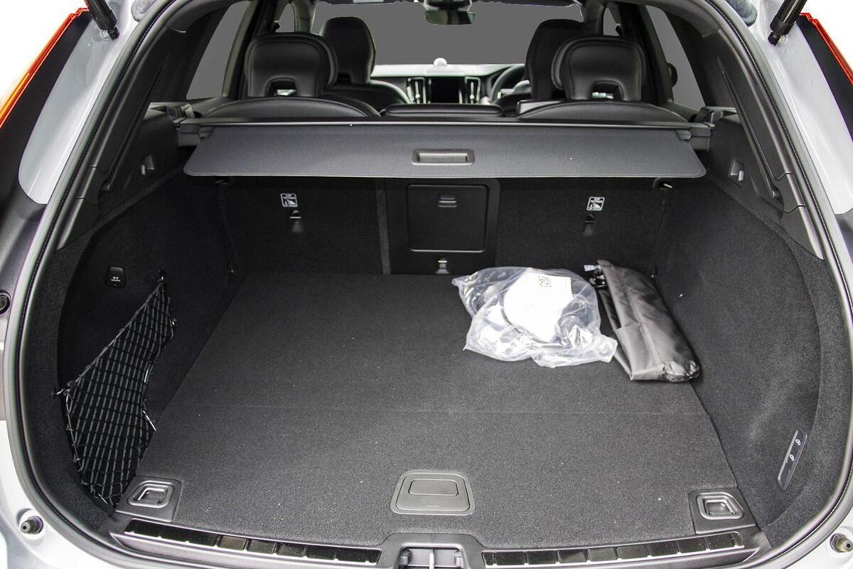 2024 Volvo XC60 Ultra T8 Plug-In Hybrid Auto AWD MY25 image 9