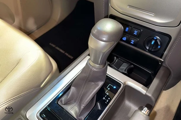 2018 Toyota Prado VX image 26