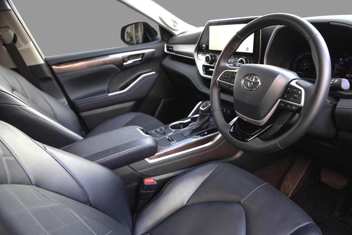 2024 Toyota Kluger Grande Auto eFour image 7
