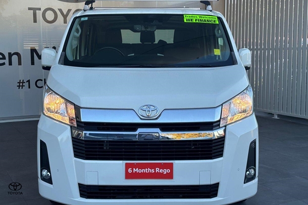 2020 Toyota Hiace LWB image 10