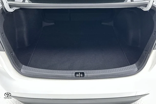 2024 Toyota Corolla Sedan Hybrid Ascent Sport image 21