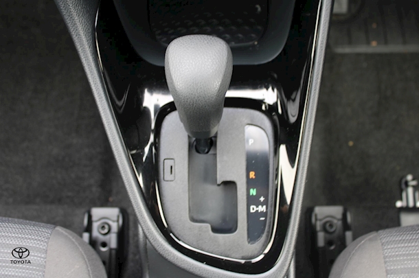 2023 Toyota Yaris Ascent Sport image 20