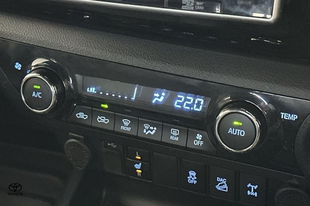 2019 Toyota Hilux Rugged X image 34
