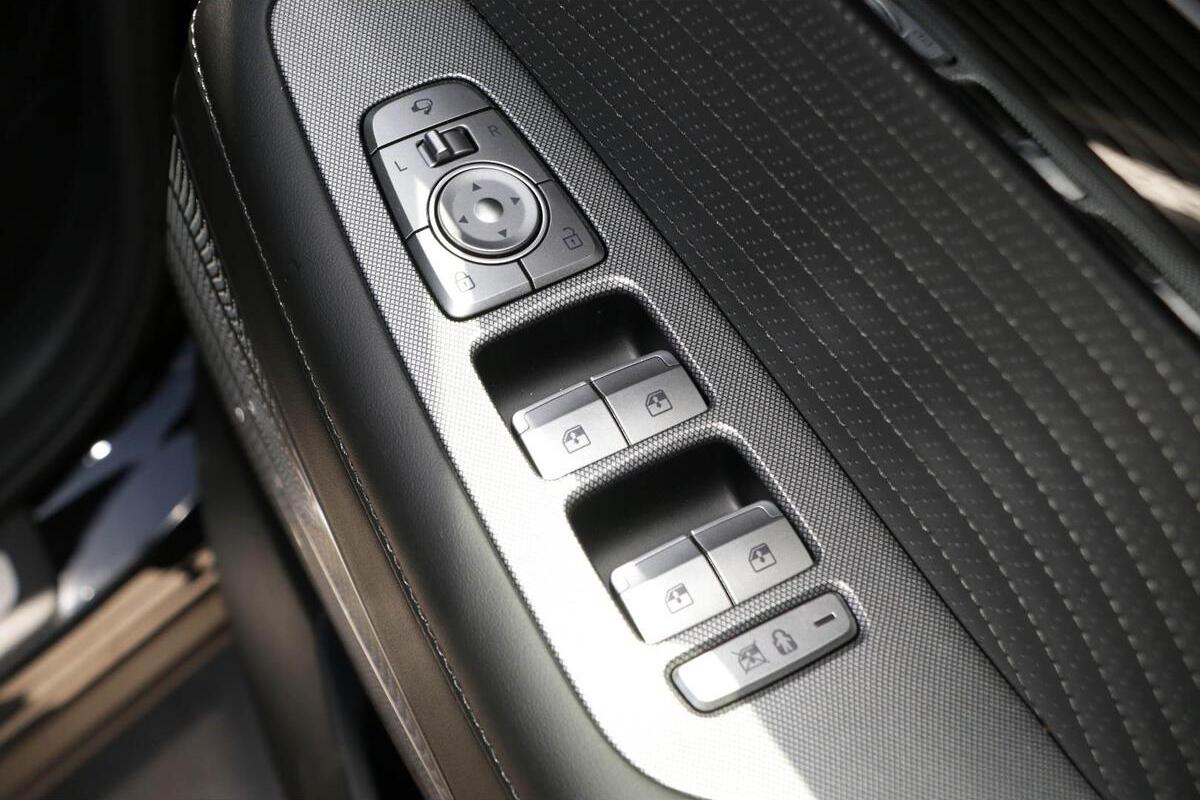 2024 Hyundai Palisade Calligraphy Black Ink Auto 2WD MY25 image 19