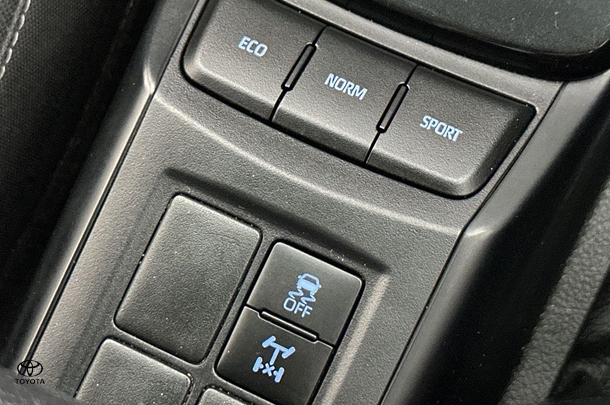 2021 Toyota Fortuner GXL image 26
