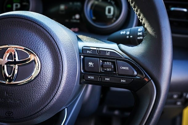 2023 Toyota Yaris Cross Hybrid Urban image 17