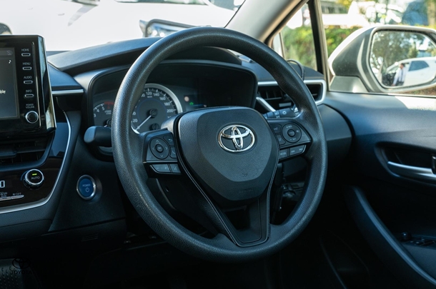 2020 TOYOTA Corolla Sedan Hybrid Ascent Sport image 10