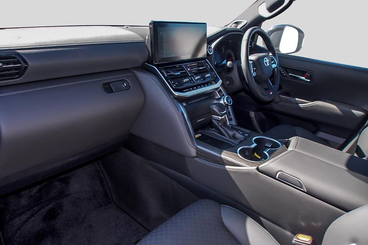2024 Toyota Landcruiser GR Sport Auto 4x4 image 6