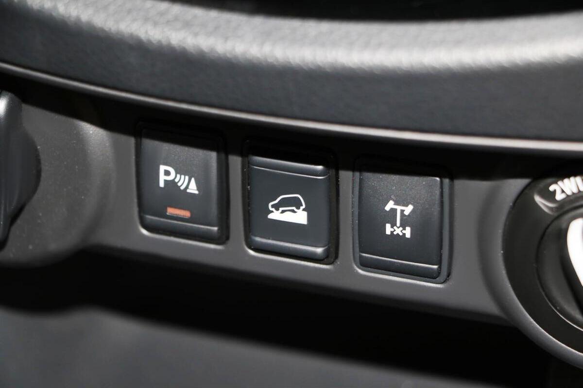 2024 Nissan Navara ST-X D23 Auto 4x4 MY24 image 12