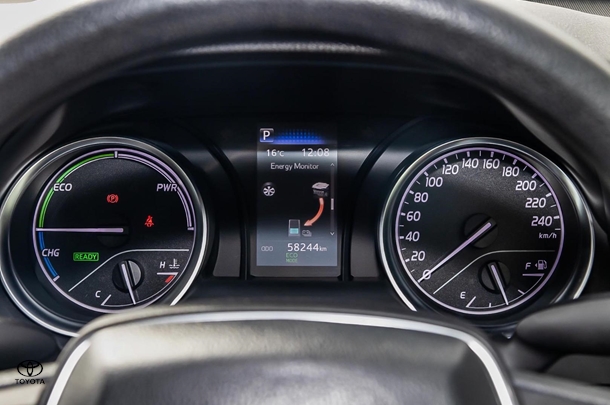 2019 Toyota CAMRY HYBRID Ascent image 17
