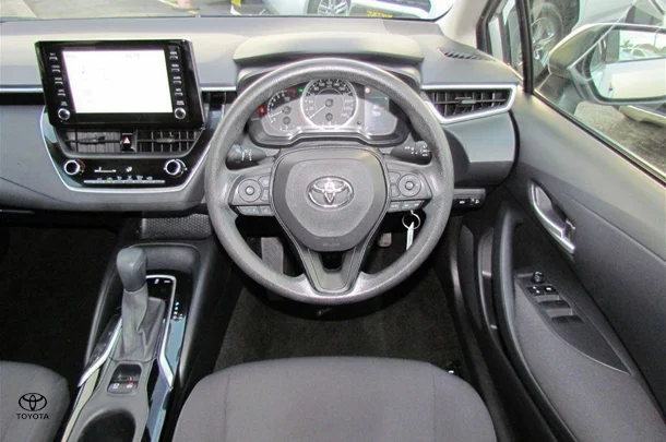 2020 Toyota Corolla Ascent Sport image 11