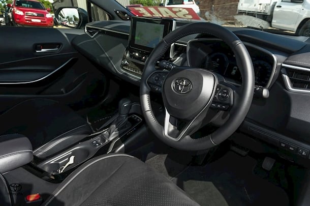 2023 Toyota Corolla ZR image 8