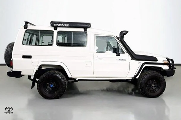 2022 Toyota LANDCRUISER MILITARY WorkMate image 11
