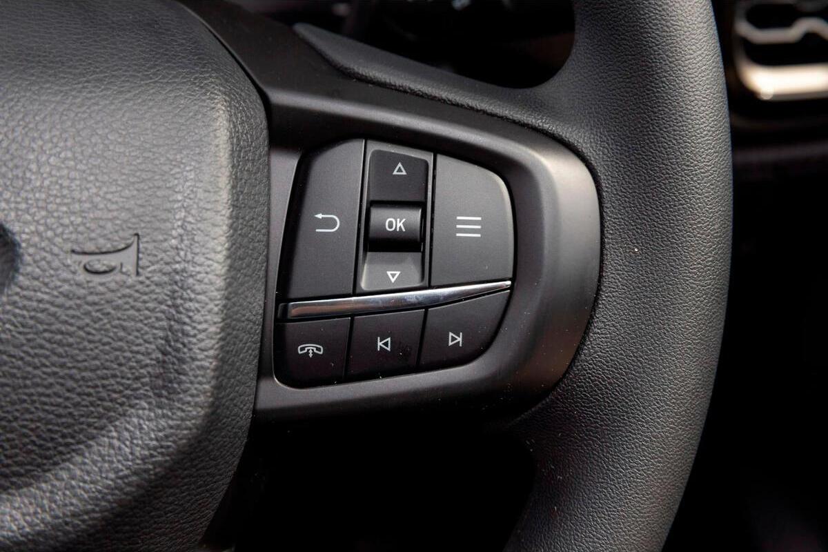 2024 Ford Everest Ambiente Auto RWD MY25.25 image 13