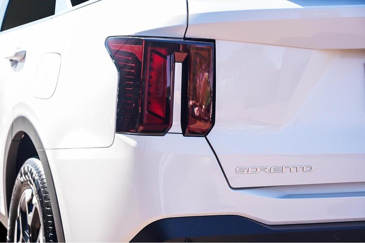 2024 Kia Sorento Sport Auto MY25 image 17