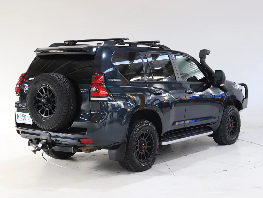 2017 Toyota Prado Kakadu image 7