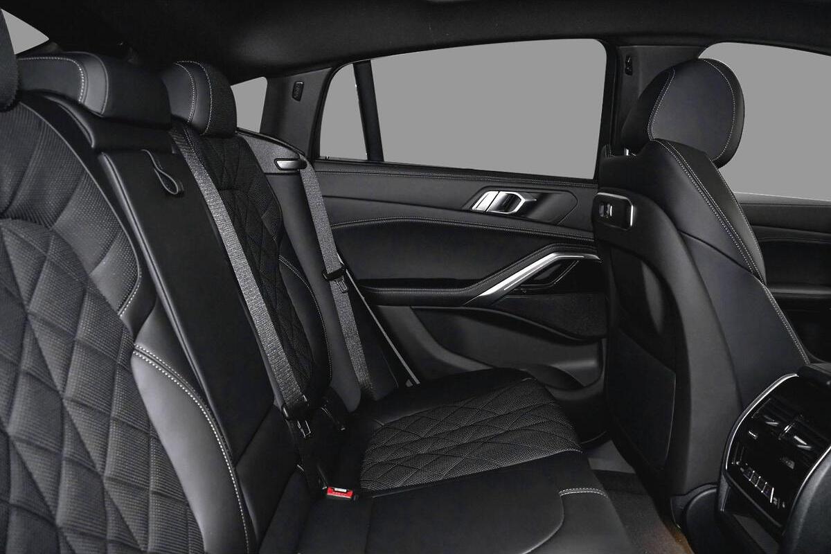 2024 BMW X6 xDrive30d M Sport G06 LCI Auto 4x4 image 7