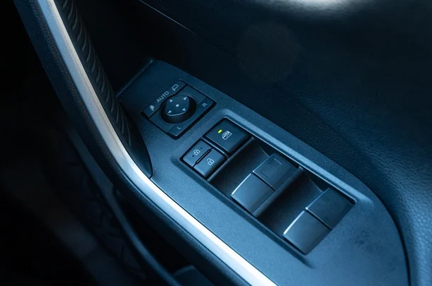 2022 TOYOTA RAV4 Hybrid Cruiser-AWD image 22